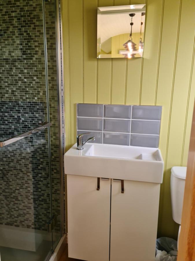 The Bay ,Luxury Shepherds Hut, Dundonnell Eksteriør billede
